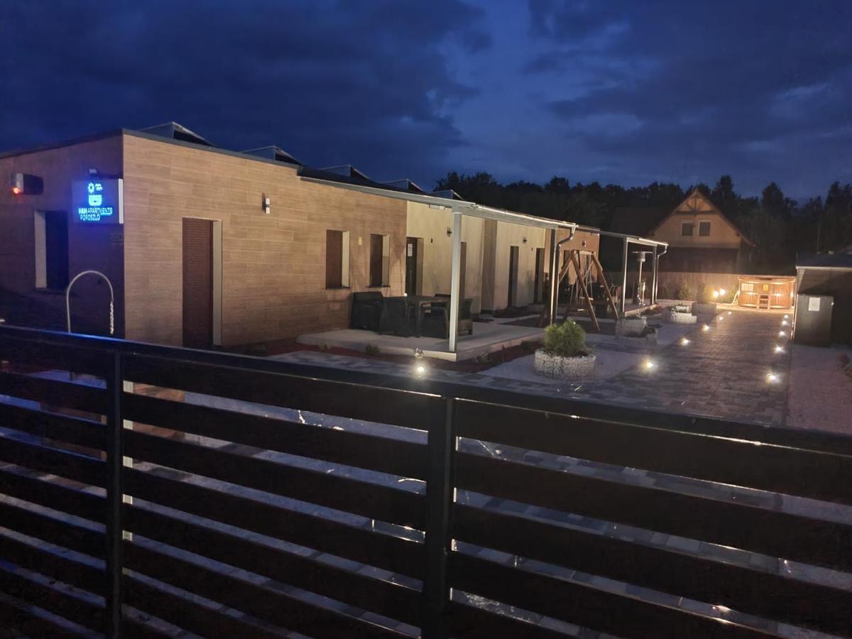 H&H Apartments Poroszló Zewnętrze zdjęcie