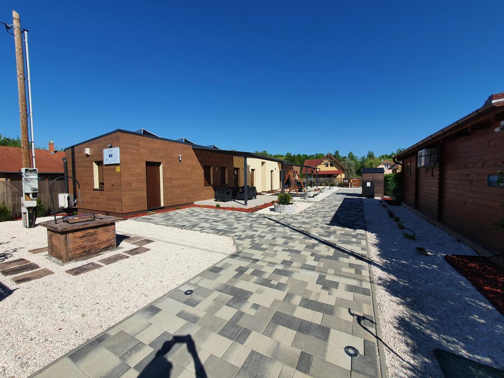 H&H Apartments Poroszló Zewnętrze zdjęcie